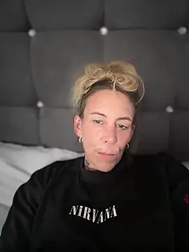 blondebitch2 webcam