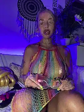 CheekyChels webcam
