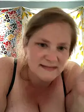 thicbustybarbiee