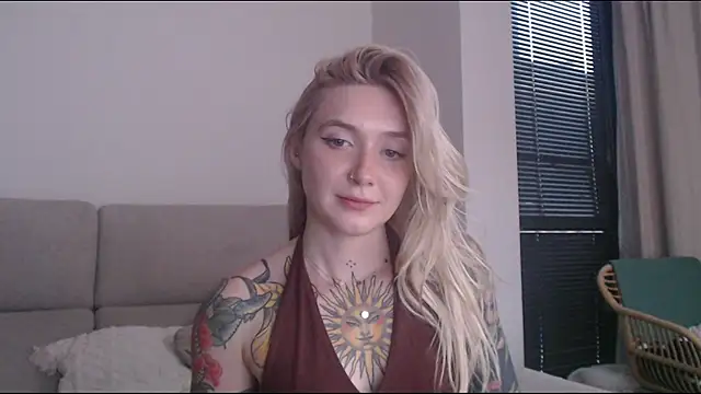 tattoobbgirl webcam