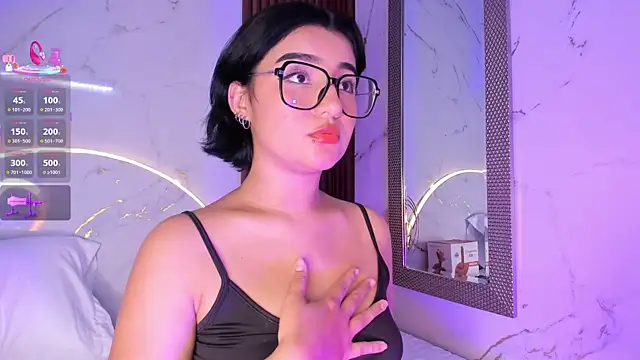 iam_eloisex webcam