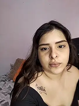 Nahomy_cm webcam
