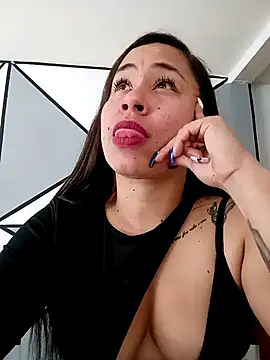 kamila_lovee webcam