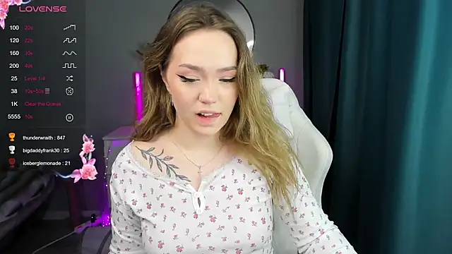  Evia_r0se chat room