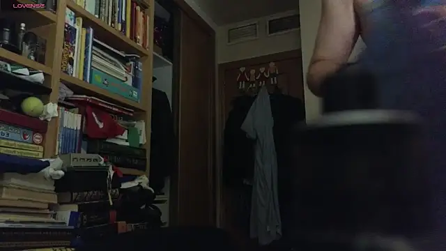 curiosillo83 webcam