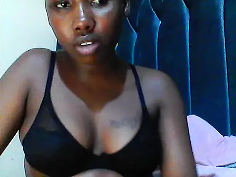 ThiqLover webcam