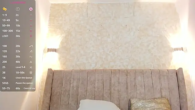 mia_lourence webcam