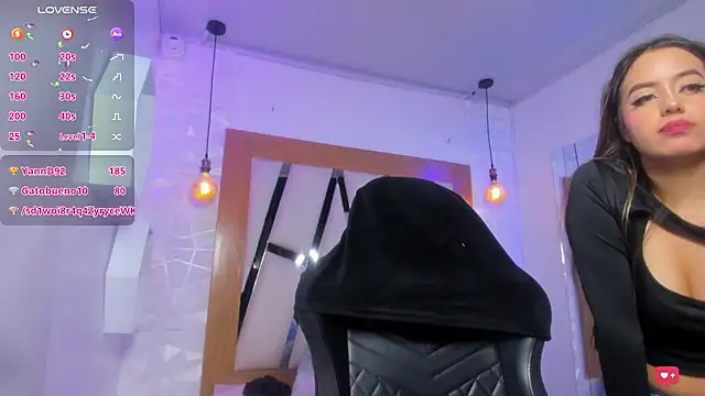 ary_cooper_ webcam