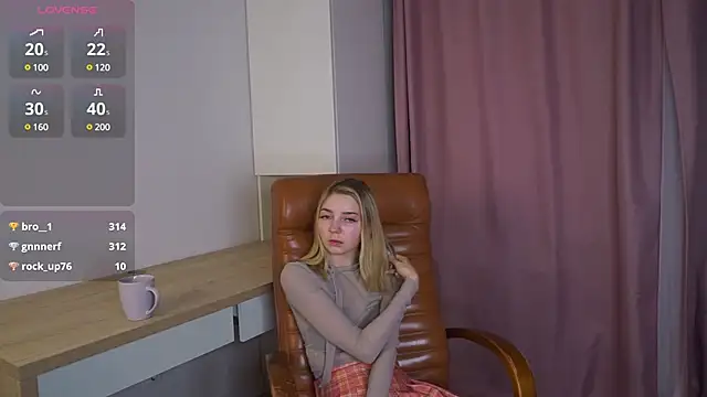 JulieTorres webcam