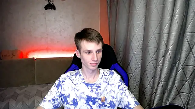 yes_cute_boy_ webcam