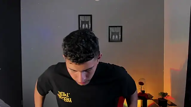 Ronnie_Miller1 webcam