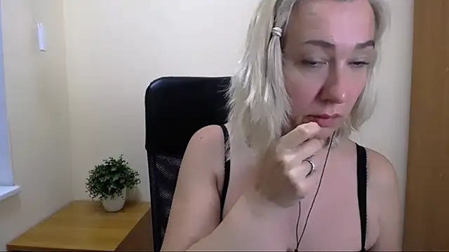 Amor_fati_ webcam