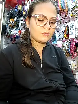 Vale_Saenzz webcam