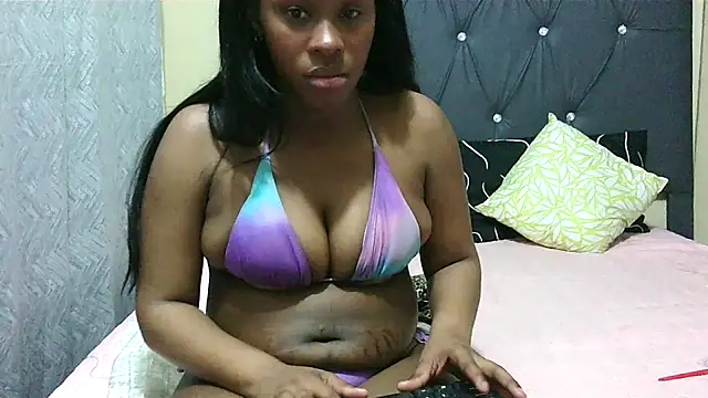 Milkycherries21 webcam