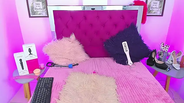 Khloee_f_w webcam