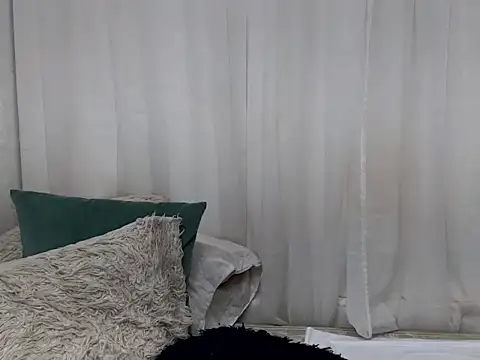 ninaa_fox webcam