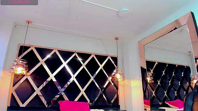Emily_Hots webcam