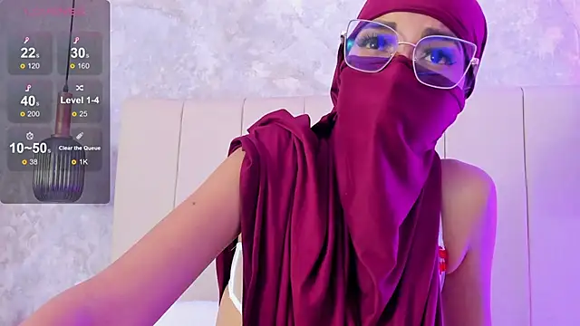 naishaa_ webcam