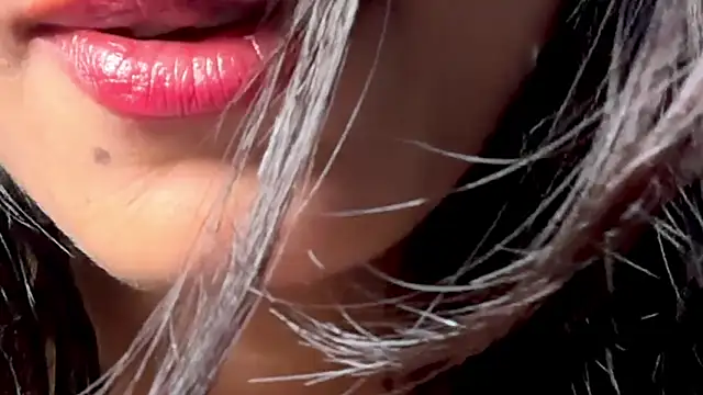 Wow-nisha webcam