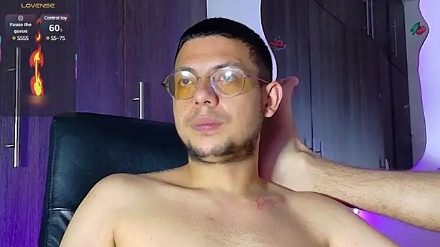 Nymphobuddies webcam