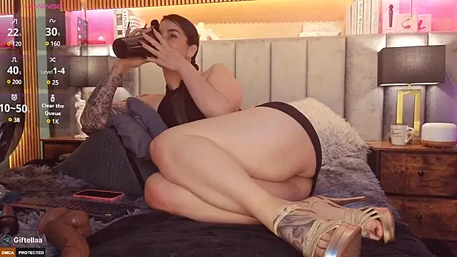 Angelina_Dior webcam
