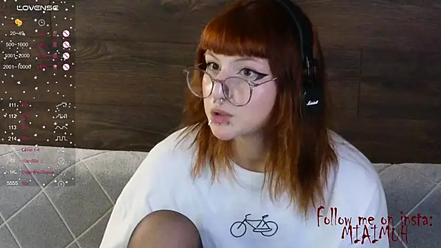 mia__yui webcam