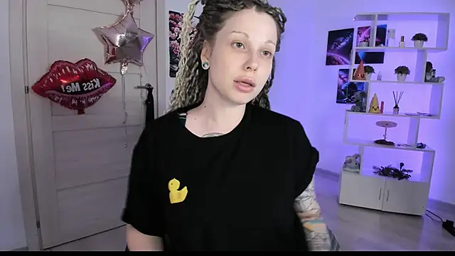 HoneySallyMoore webcam