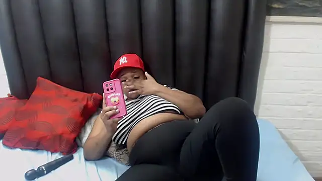 CandyBoobsx92 webcam