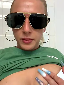 dirty videochat Strongqueen