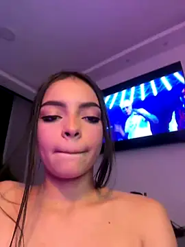 TaylorGreys webcam