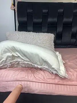 lili_cuteprincess webcam