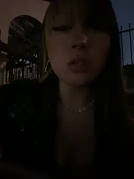 VictoriaGerard_Pink webcam