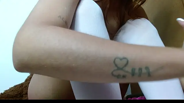 daphne__glow webcam