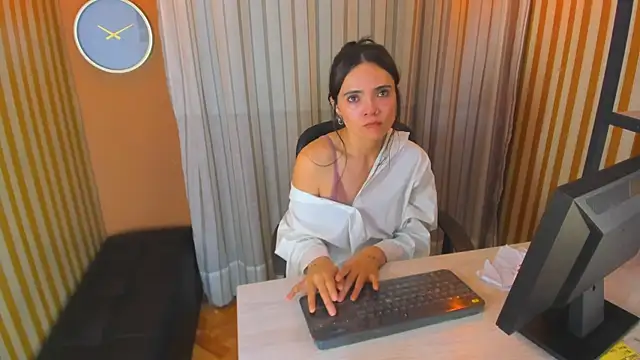 Cami_Konor webcam