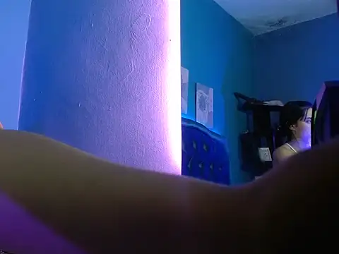 AriadnaTabooMilk webcam