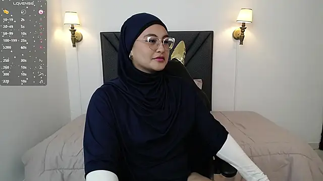 heluejamil webcam
