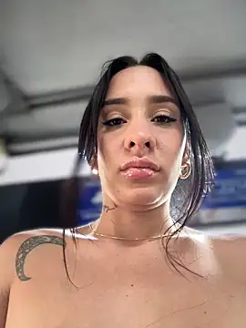 striptease chat room  IRIS 