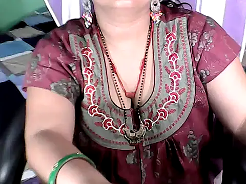 NISHA_JAAN01 webcam