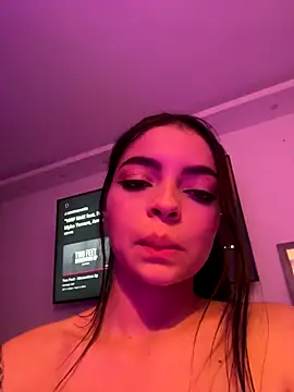 TaylorGreys webcam
