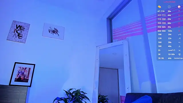 iamMiaSweet webcam