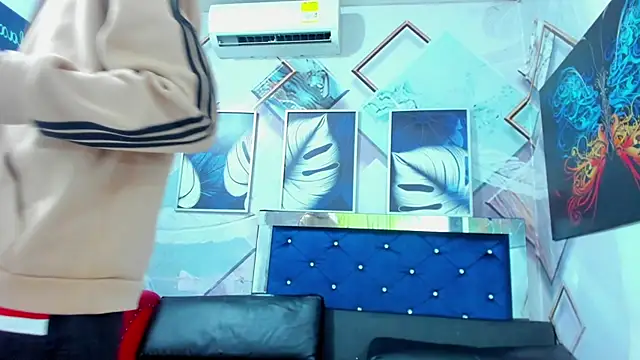 kleo_and_thony webcam