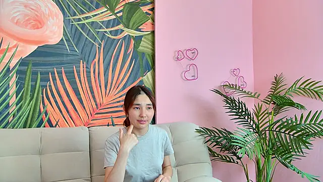 sara_luu webcam