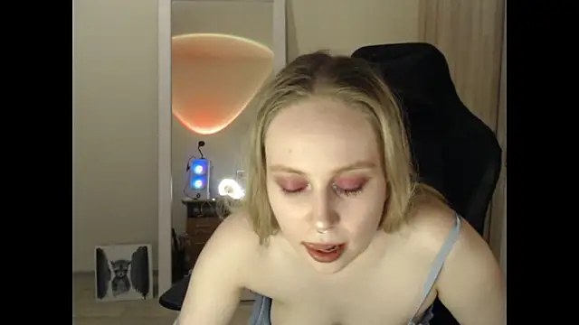 s1lvercherub webcam