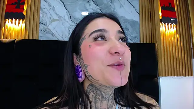Adri_Tatto_ webcam