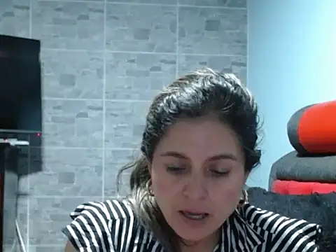 linda-mature43 webcam