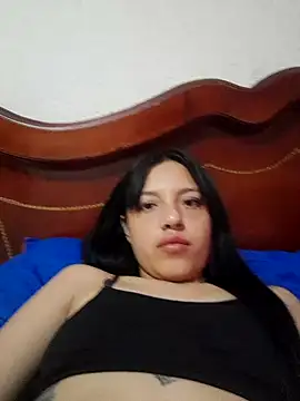 chloe_03_ webcam