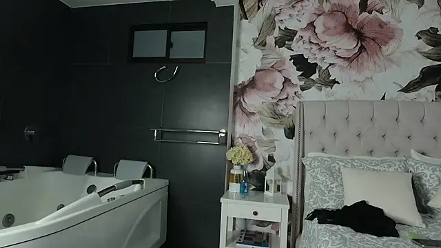 live sexcam MaddyMay 