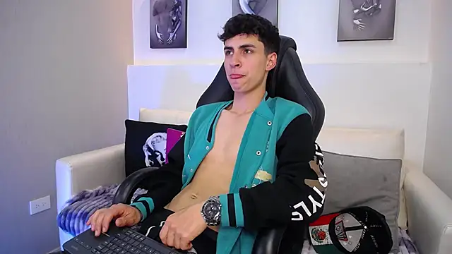 AdrianRinaldi webcam