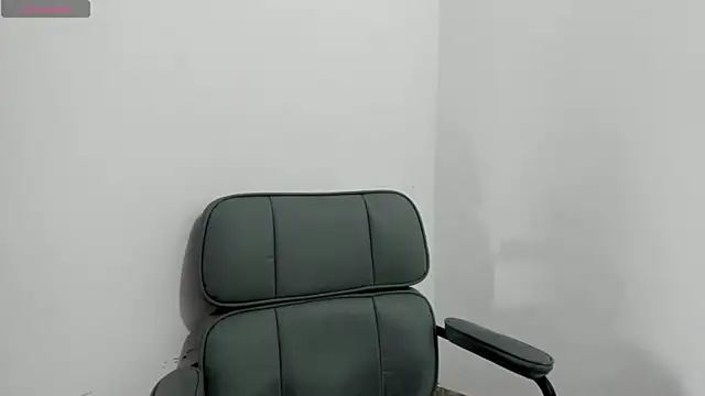 Gia_Nahomi webcam