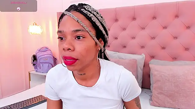 megan_xblack_ webcam